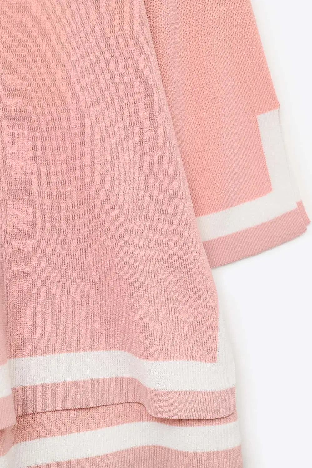 pink Fine Knit sweater with Contrast Stripe in white Detail and 3/4 Sleeves - One Size / Pink