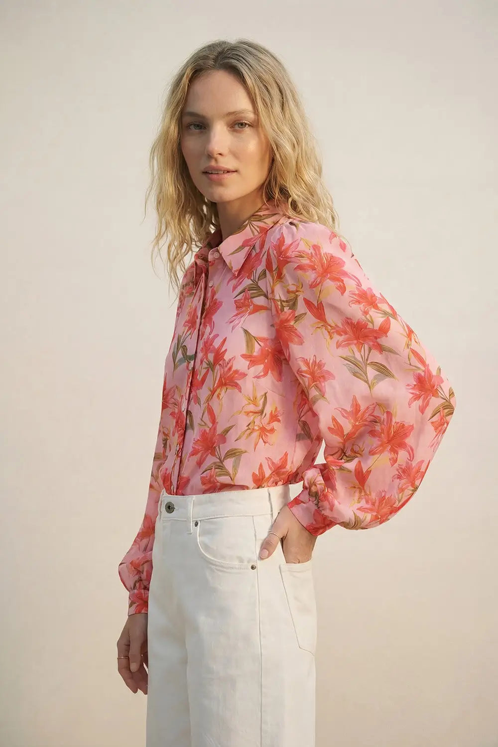 Q2 Pink Floral Print Button-Up Blouse with Balloon Sleeves in chiffon
