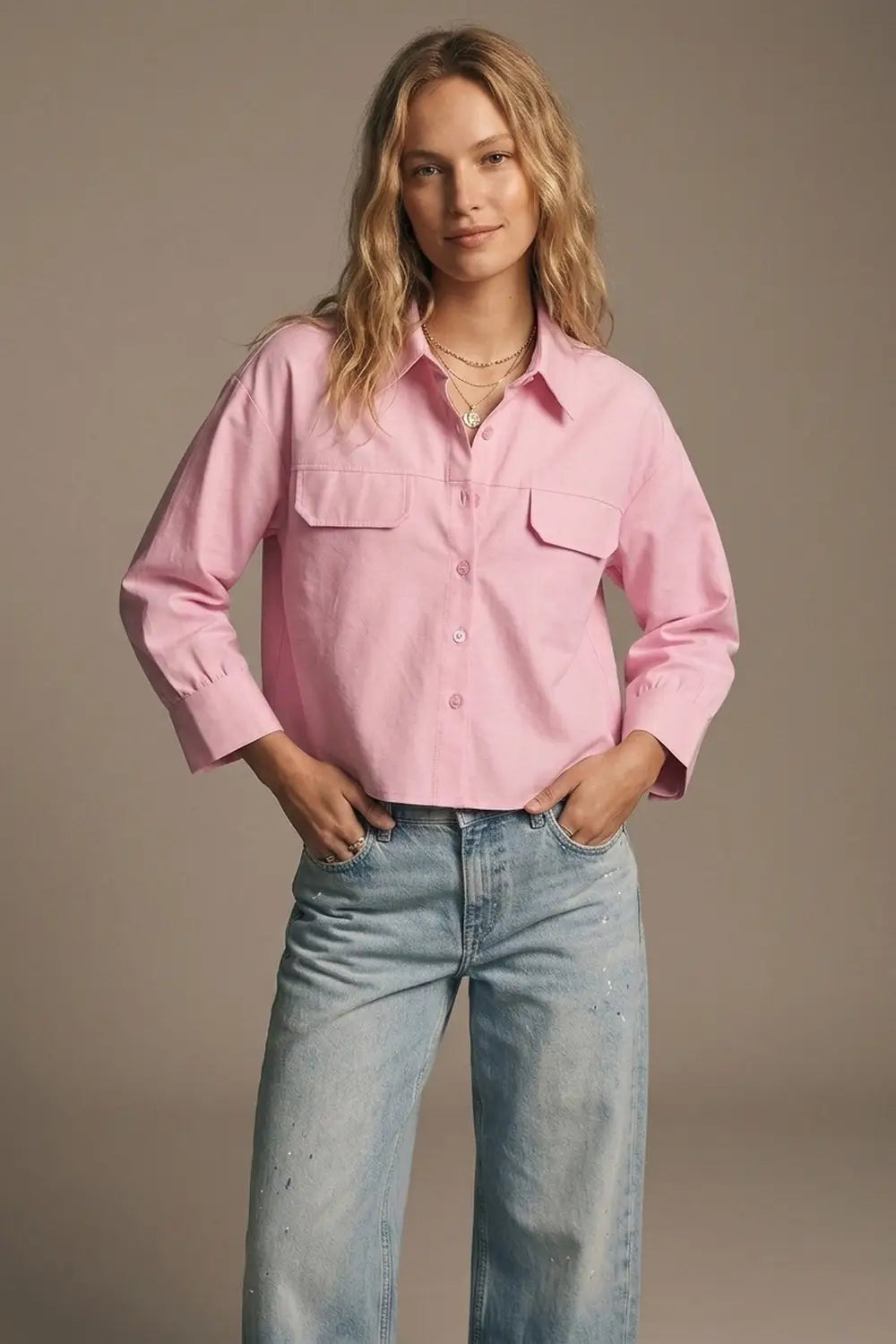 Q2 Pink oxford fabric Cropped Shirt with Chest Pockets