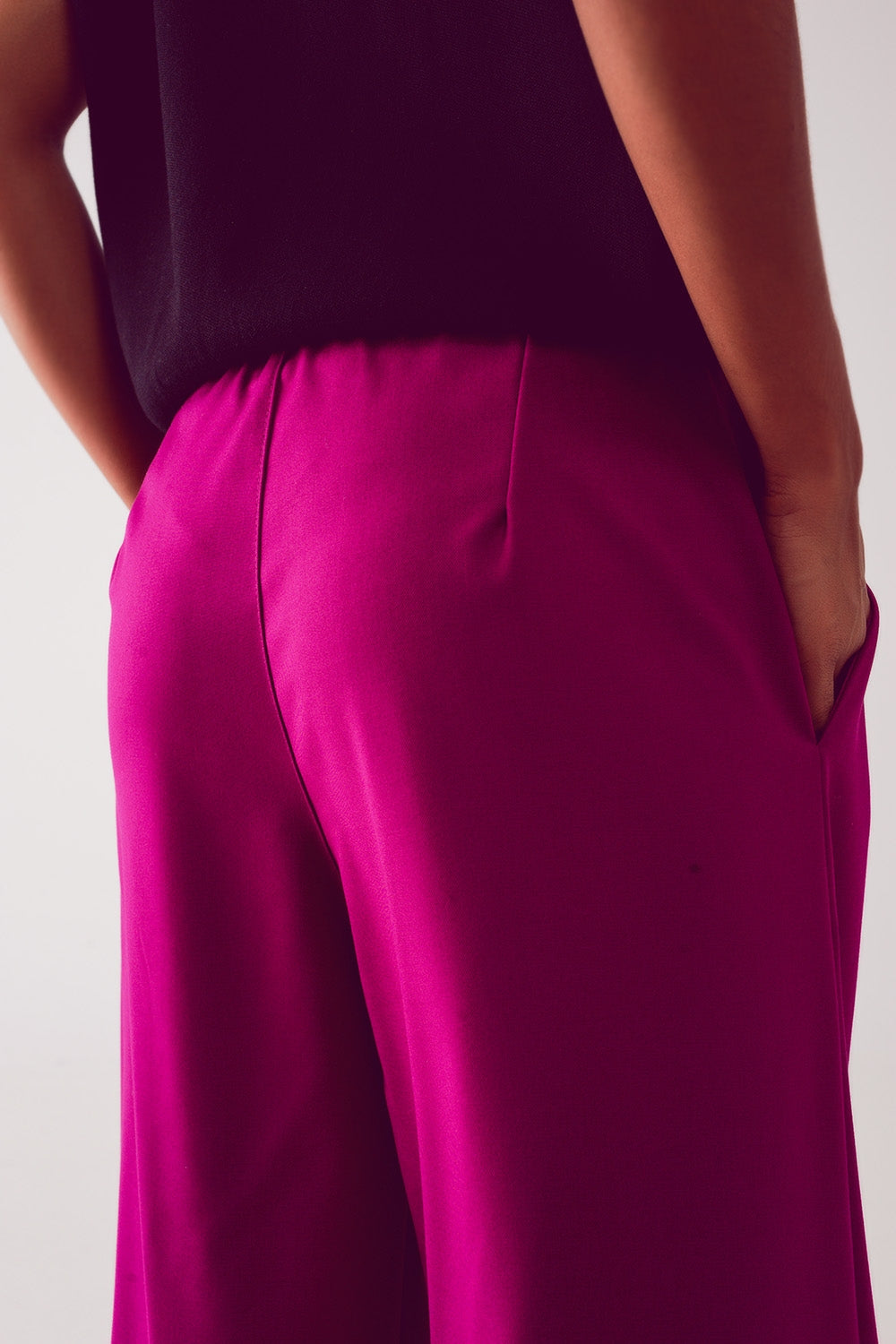 Pleated wide leg pants in fuchsia