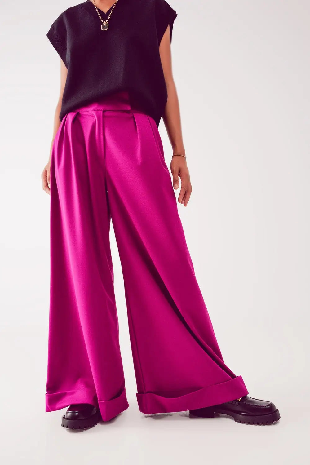 Pleated wide leg pants in fuchsia - Pants