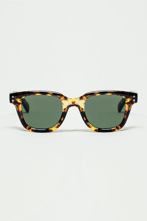 Q2 Polarised Sunglasses with dark Lens With Tortoise Sheel Frame