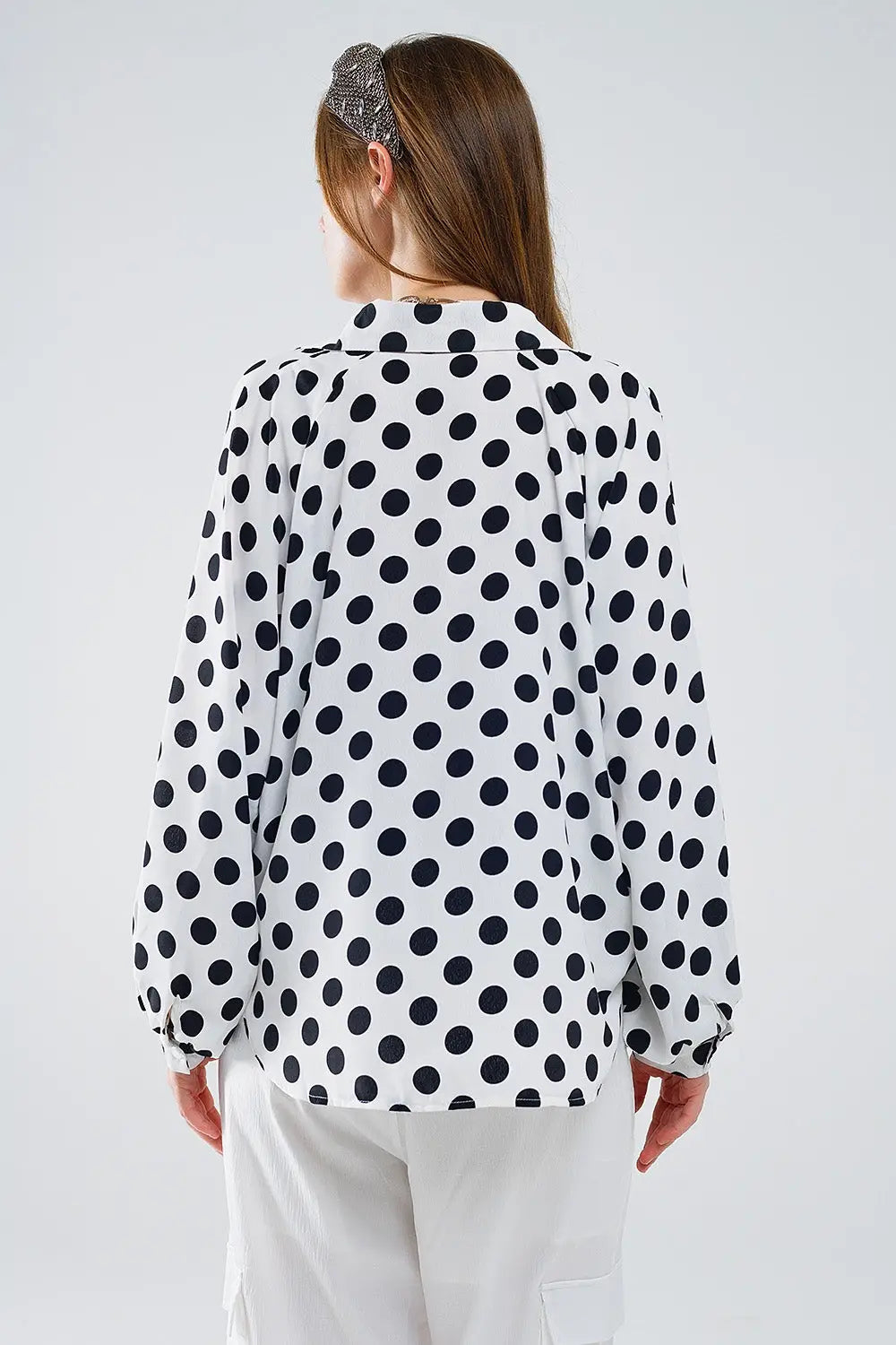 Polka dot blouse with V-neck and balloon sleeves - Shirts