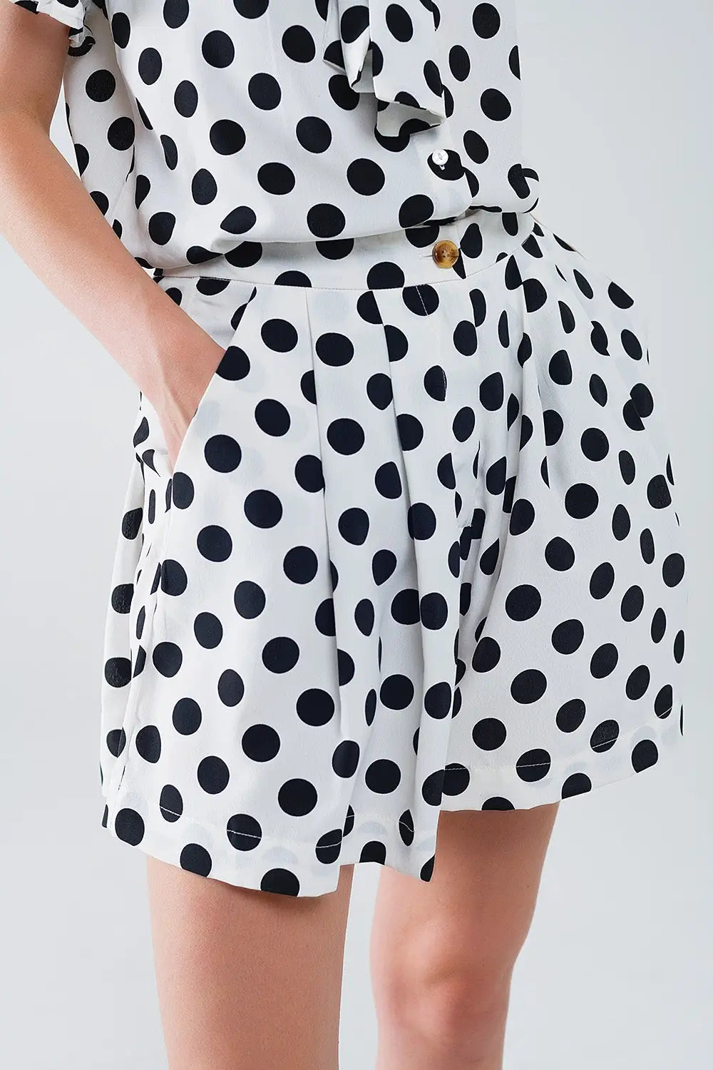 Polka dot Shorts with pockets - Pants