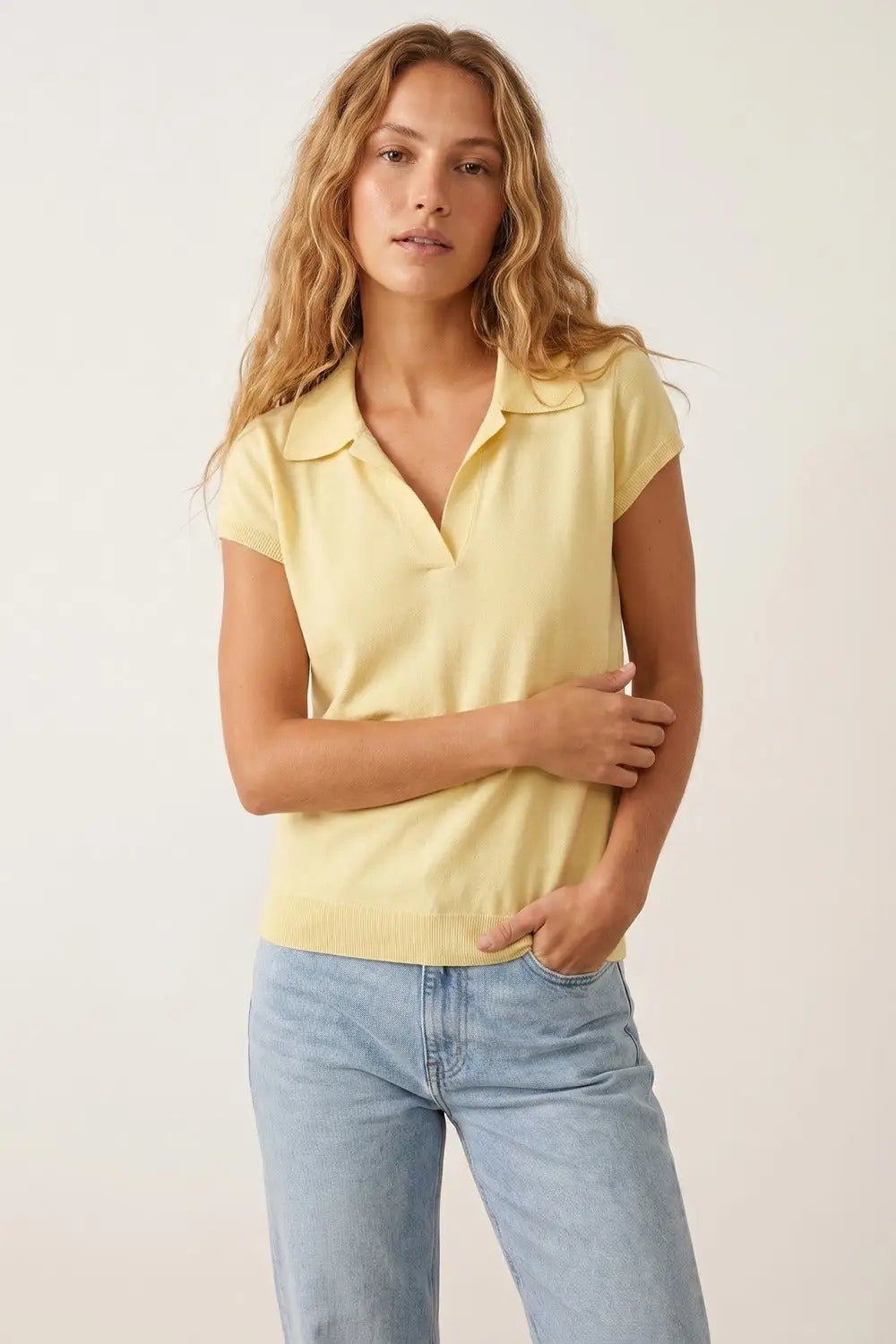 Polo à manches courtes en maille douce de couleur jaune - One Size / jaune