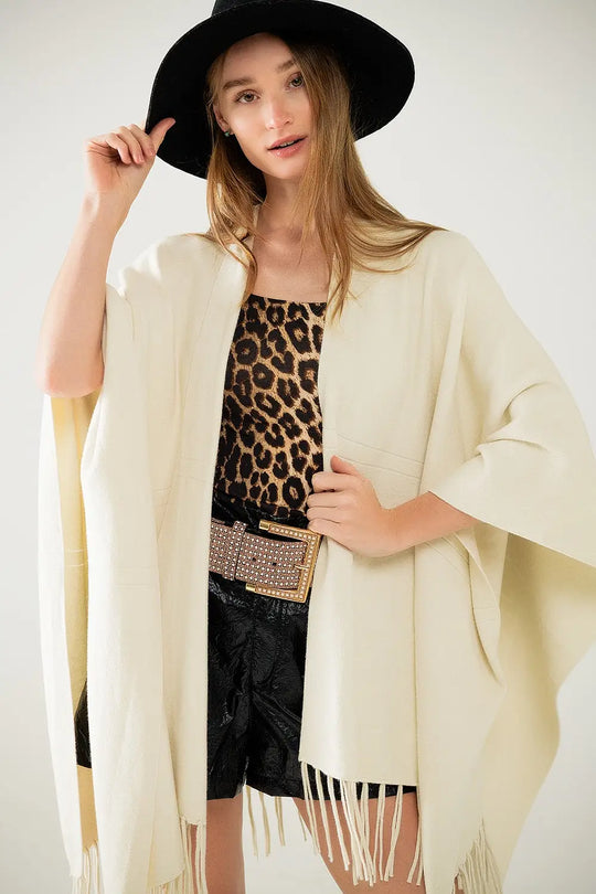 Poncho en tricot doux beige avec franges - One Size / beige - Pulls