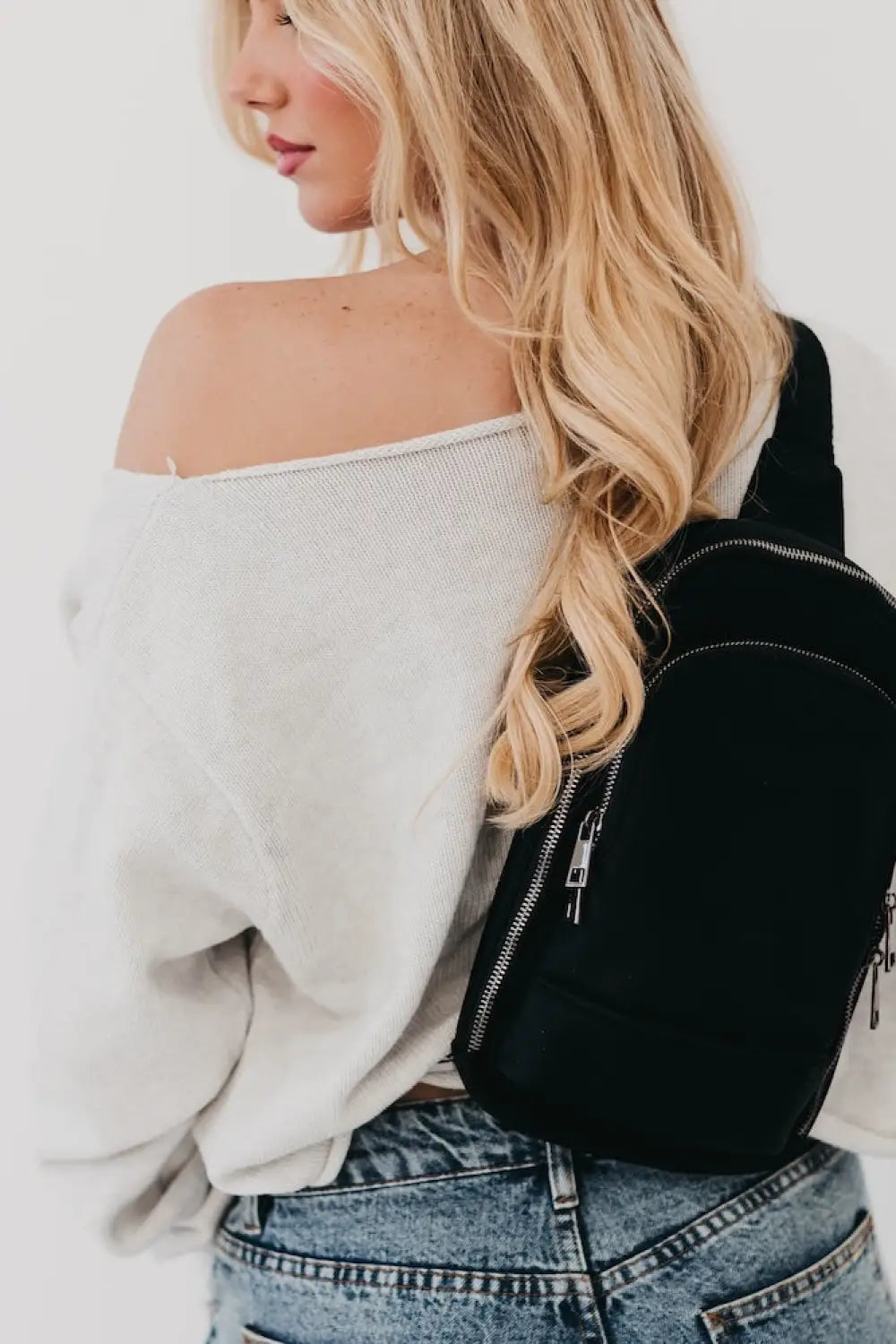 L’uomo Unisex Crossbody Bag - Crossbody Bag