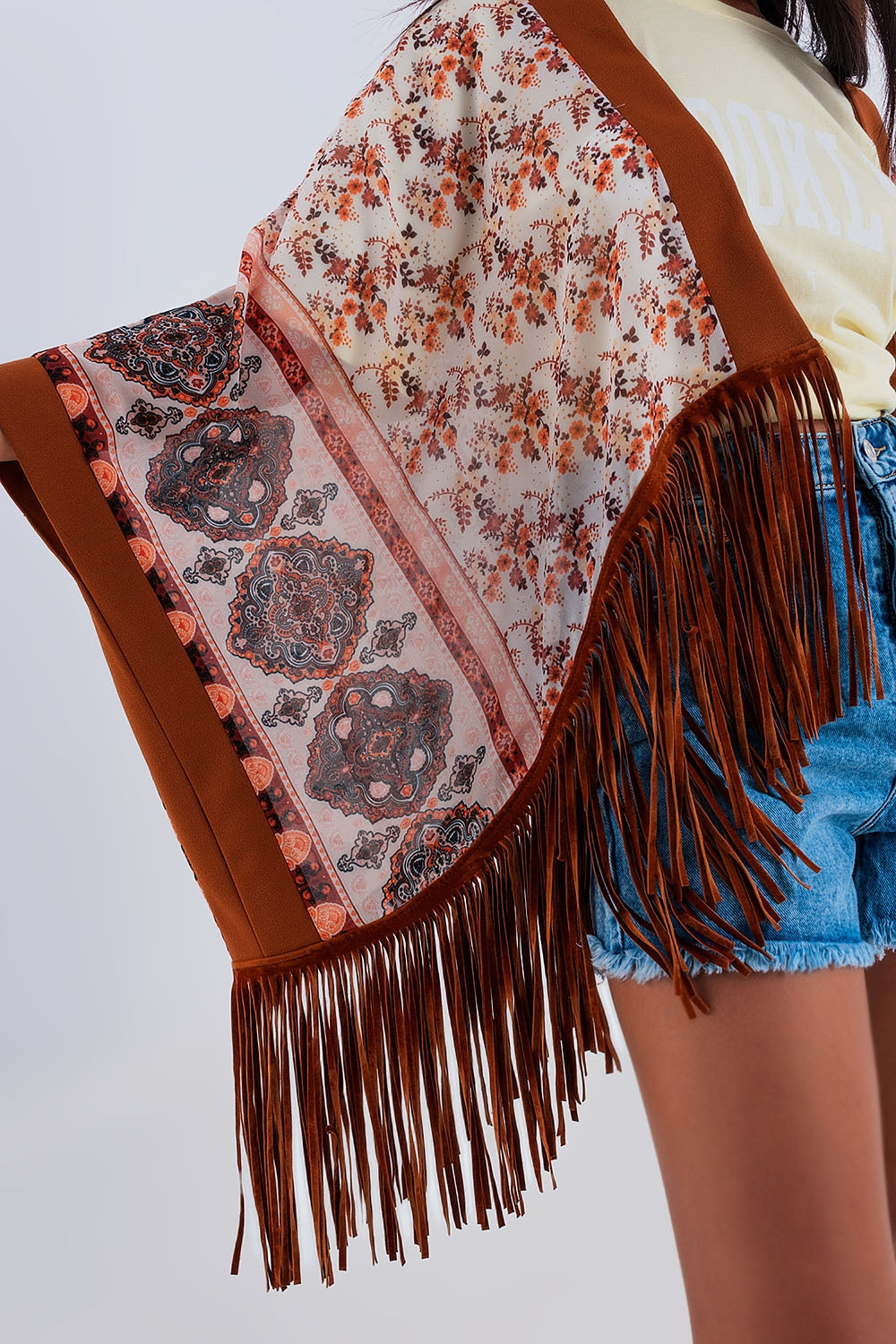 Printed kimono with fringe detail in brown