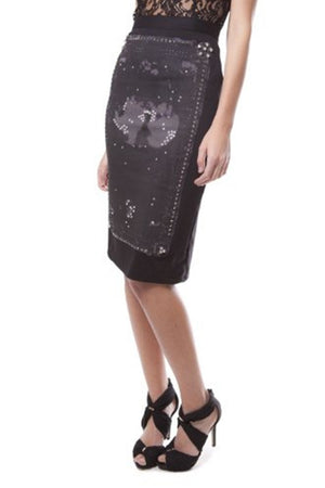 Q2 printed Sleek bodycon skirt in black