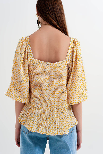 Puff sleeve top with square neck in yellow floral print