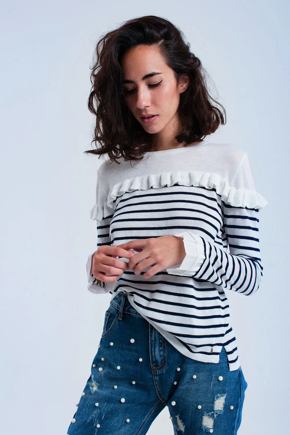 Pull blanc à rayures bleue marines et volants - Pulls