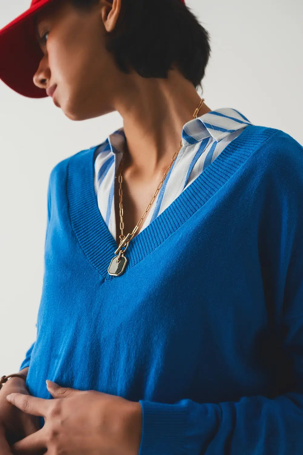 Pull col V en maille fine bleu - Pulls