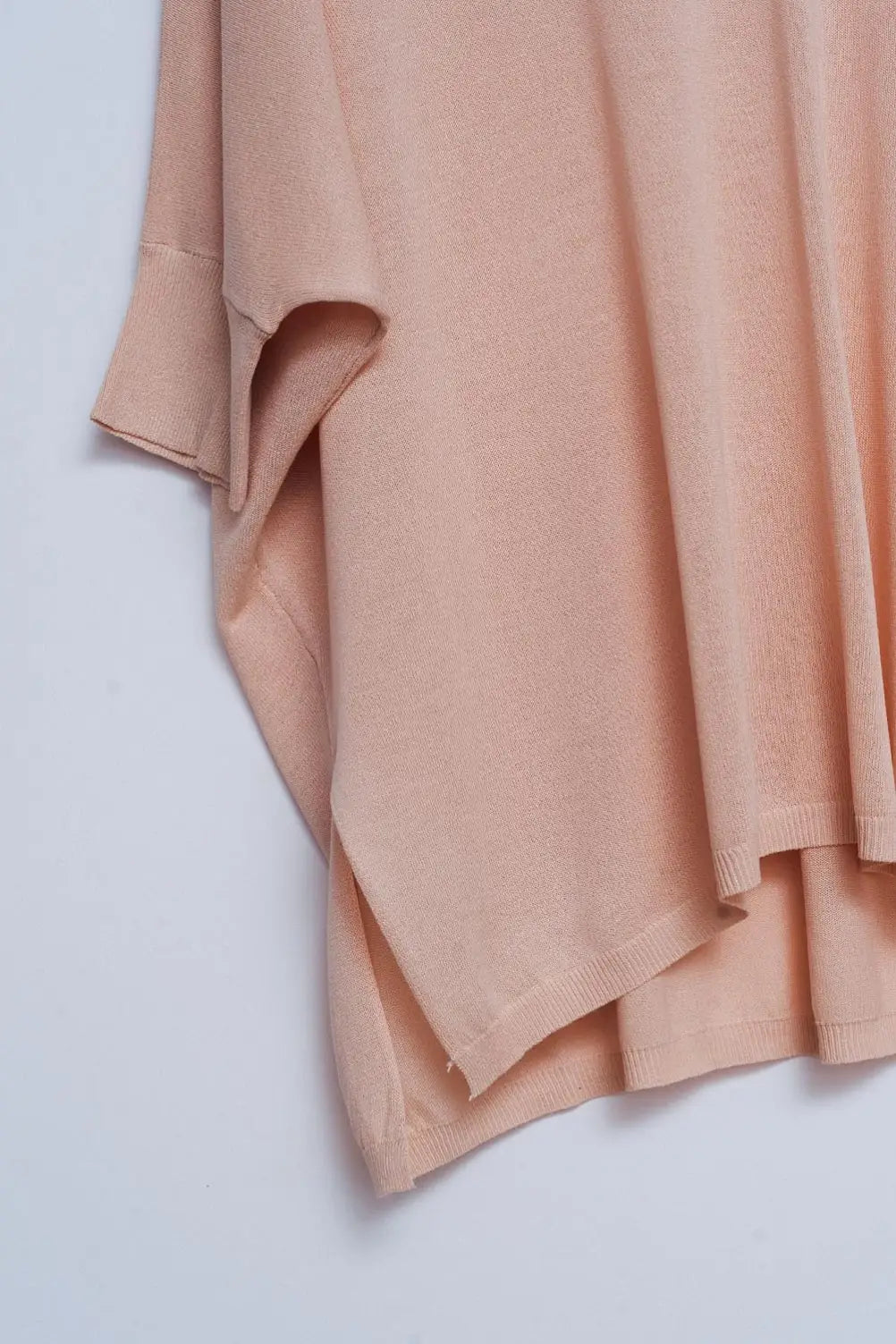 Pull coupe carrée à col en V beige - Pulls