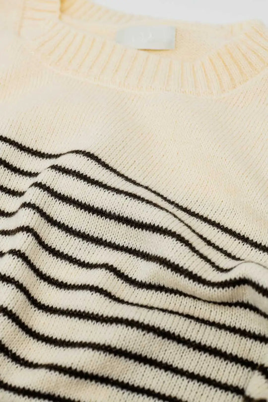 Pull crème à rayures marron et col bateau - Pulls