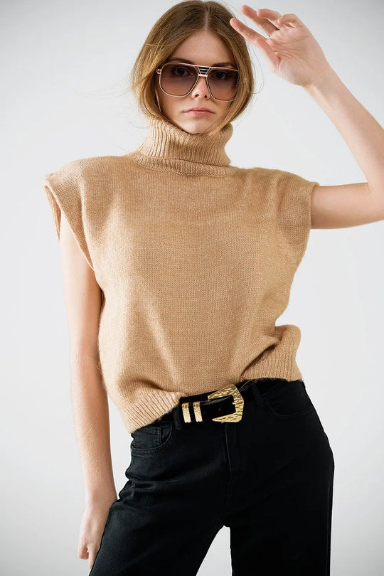Pull douillet sans manches à col roulé en camel - Pulls