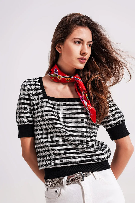Pull duveteux à encolure carrée noir et blanc - Pulls