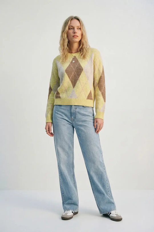 Pull en maille douce et duveteuse à motif losanges jaune et camel - One Size / jaune - Pulls