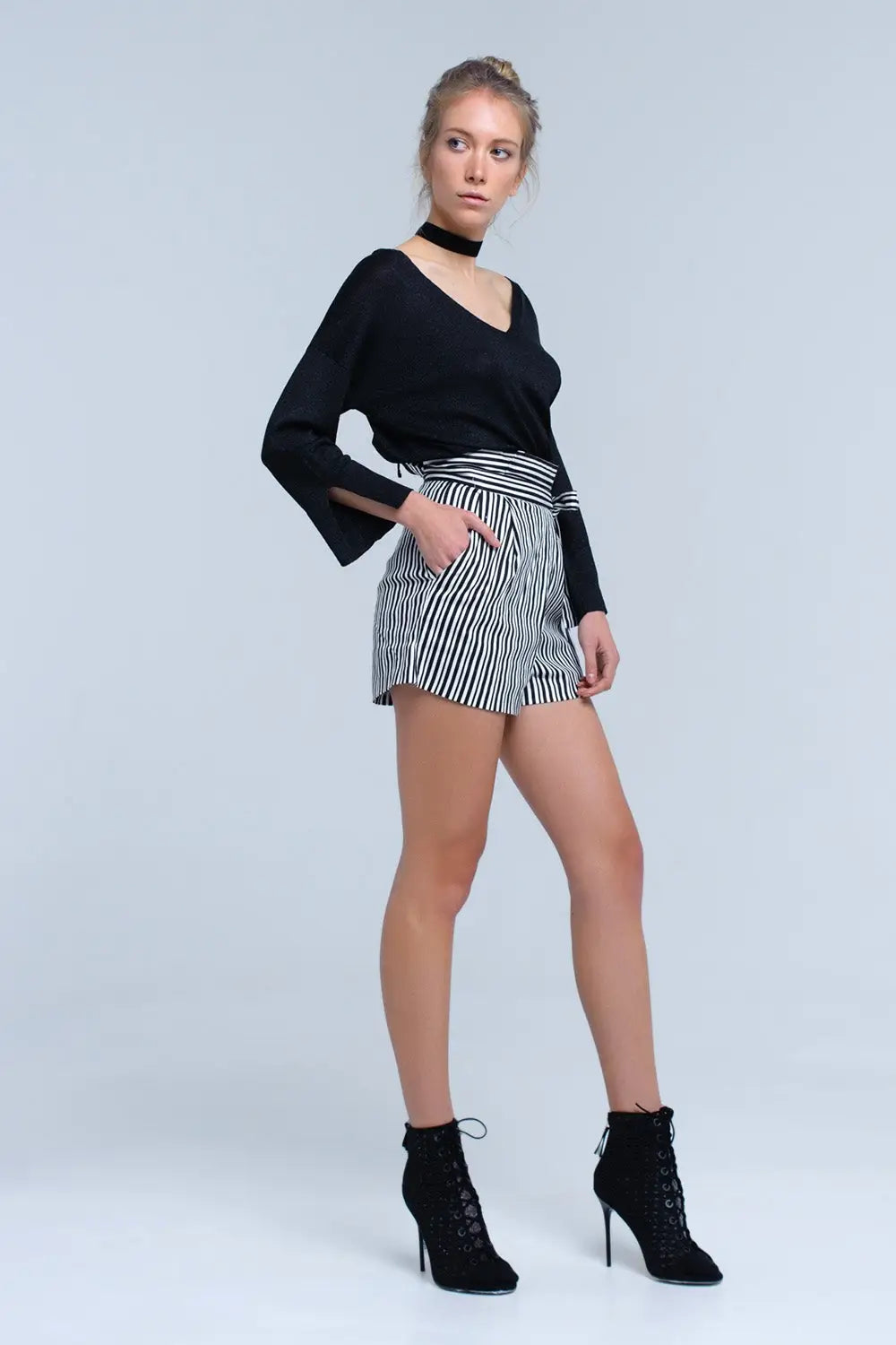 Pull en maille noire avec détail en lurex doré - Pulls