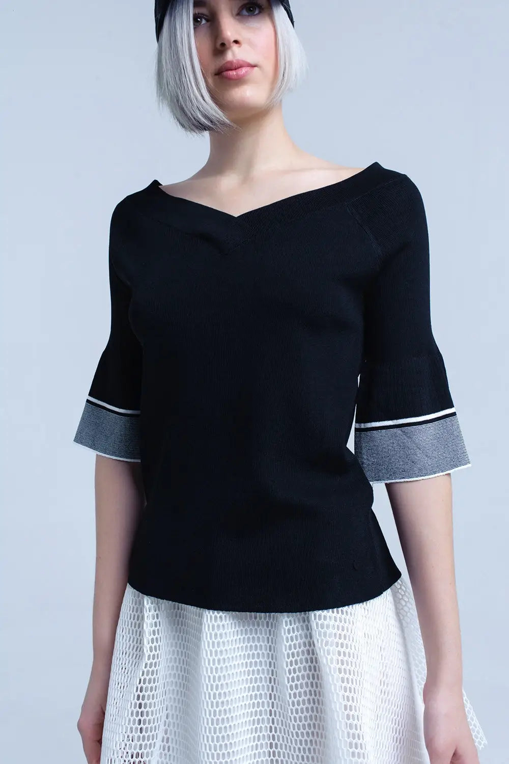 Pull en maille noire avec manches cloche - Pulls