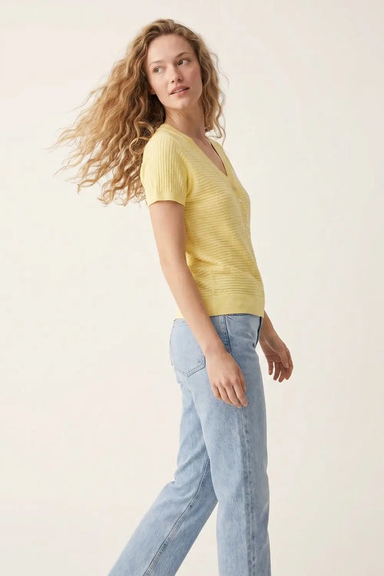 Pull en maille texturée jaune à col en V avec boutons - One Size / jaune - Pulls
