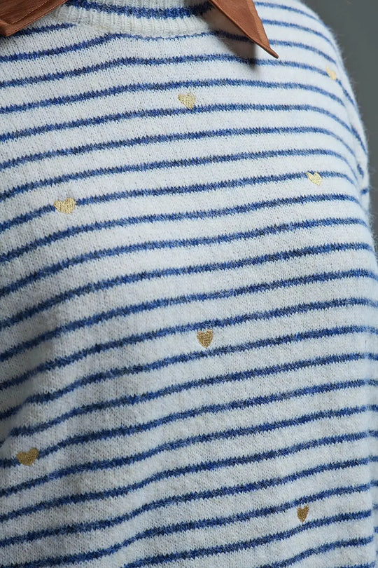 Pull en tricot à rayures bleues et brodé d’un coeur doré - One Size / bleu - Pulls