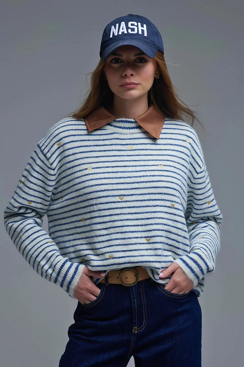 Pull en tricot à rayures bleues et brodé d’un coeur doré - One Size / bleu - Pulls