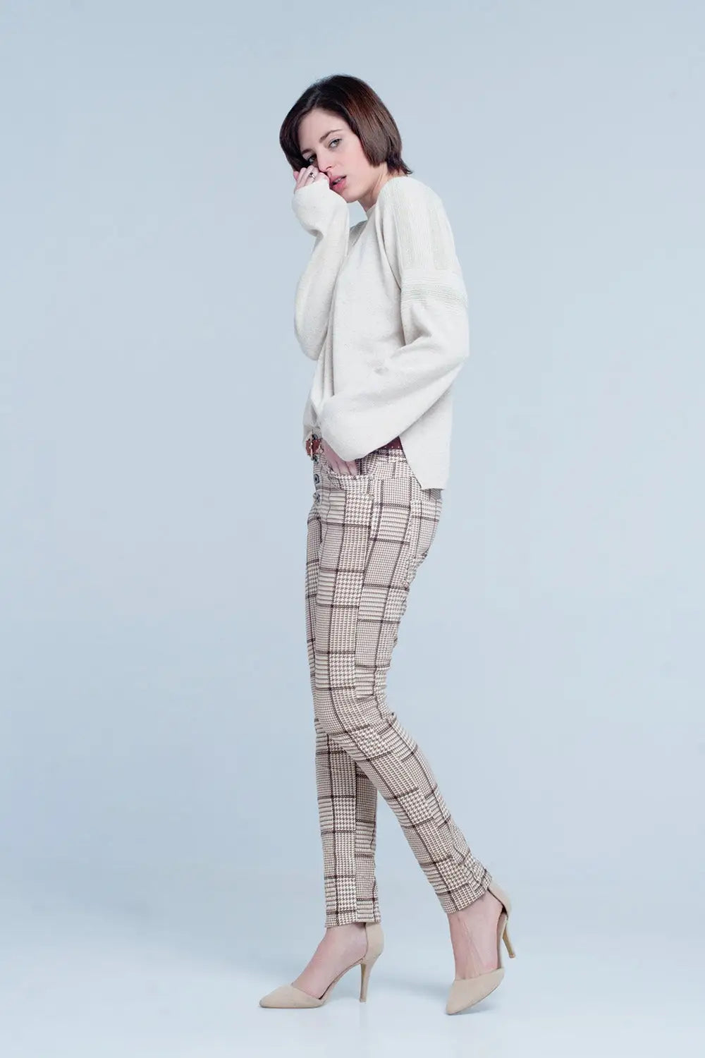 Pull fin tricoté beige avec détails du scintillement - Pulls