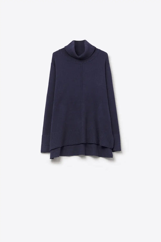 Q2 Pull oversize à col roulé en marine