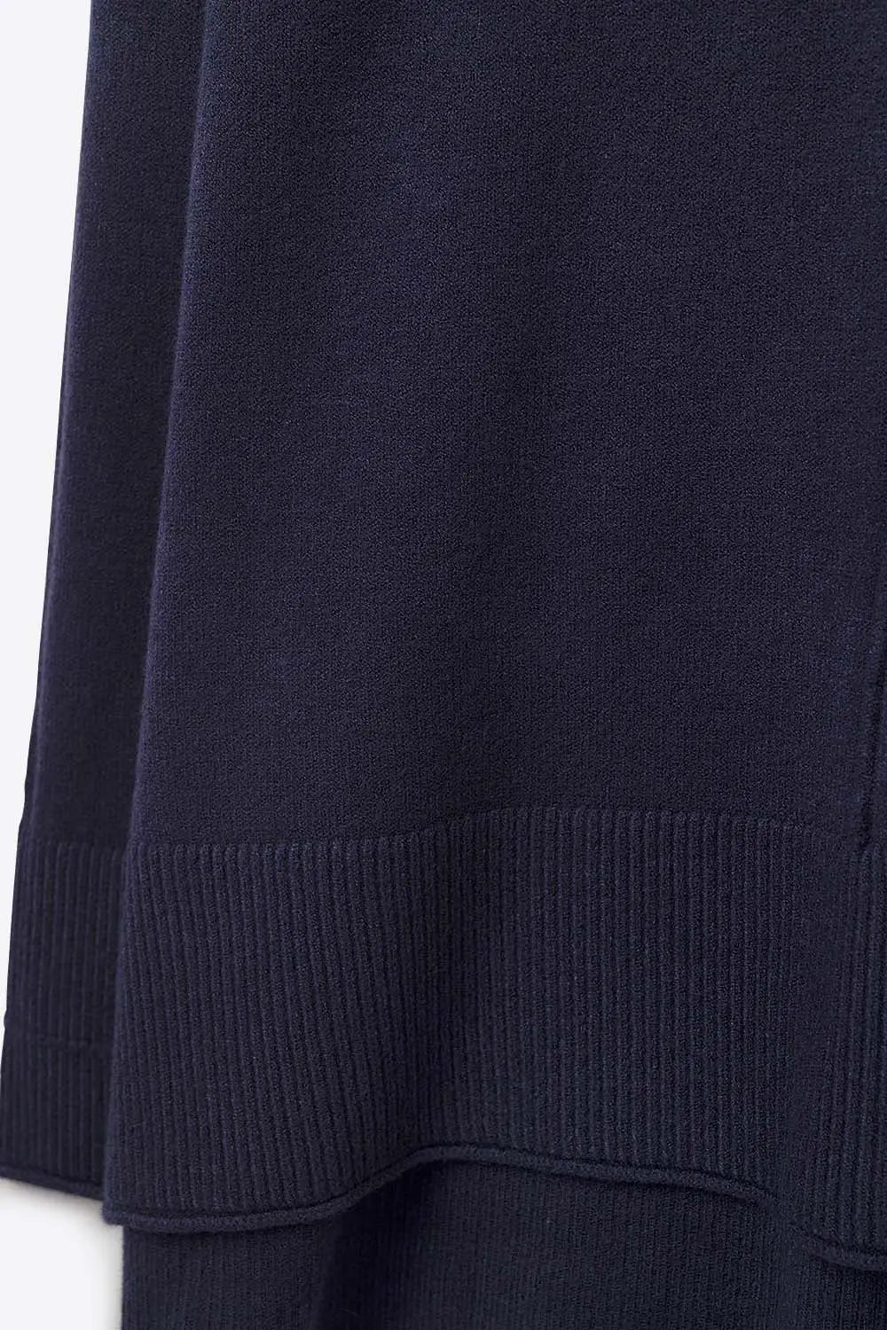 Pull oversize à col roulé en marine - One Size / bleu