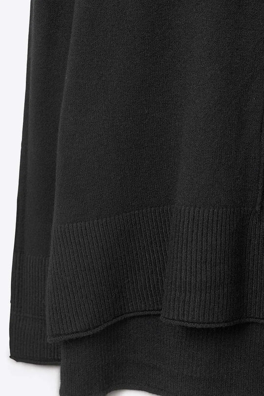 Pull oversize à col roulé en noir - One Size / grise