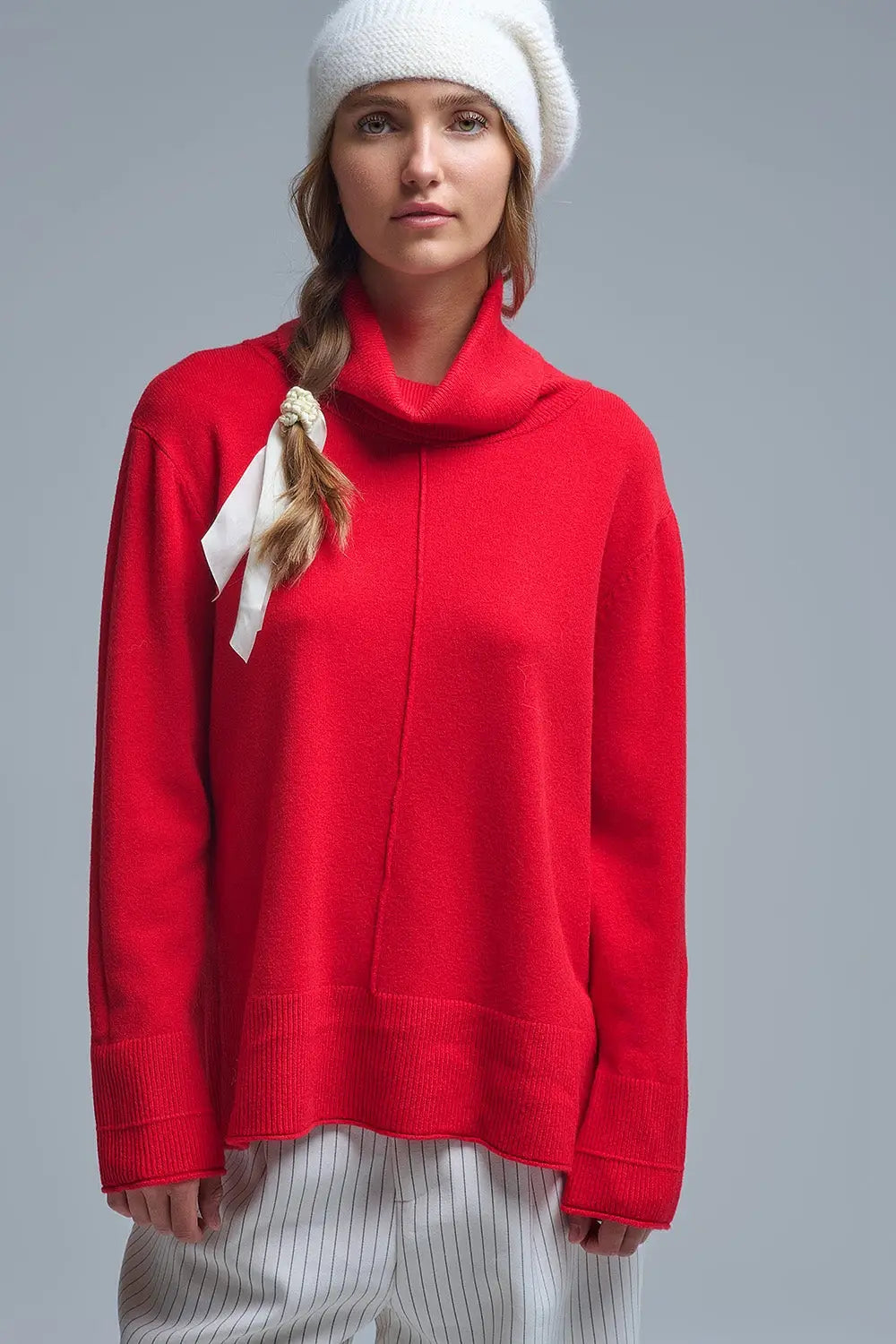 Q2 Pull oversize à col roulé en rouge