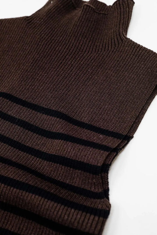 Pull rayé à col montant En marron - Pulls