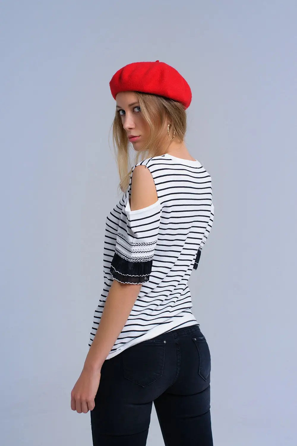 Pull rayé blanc avec broderie - Pulls