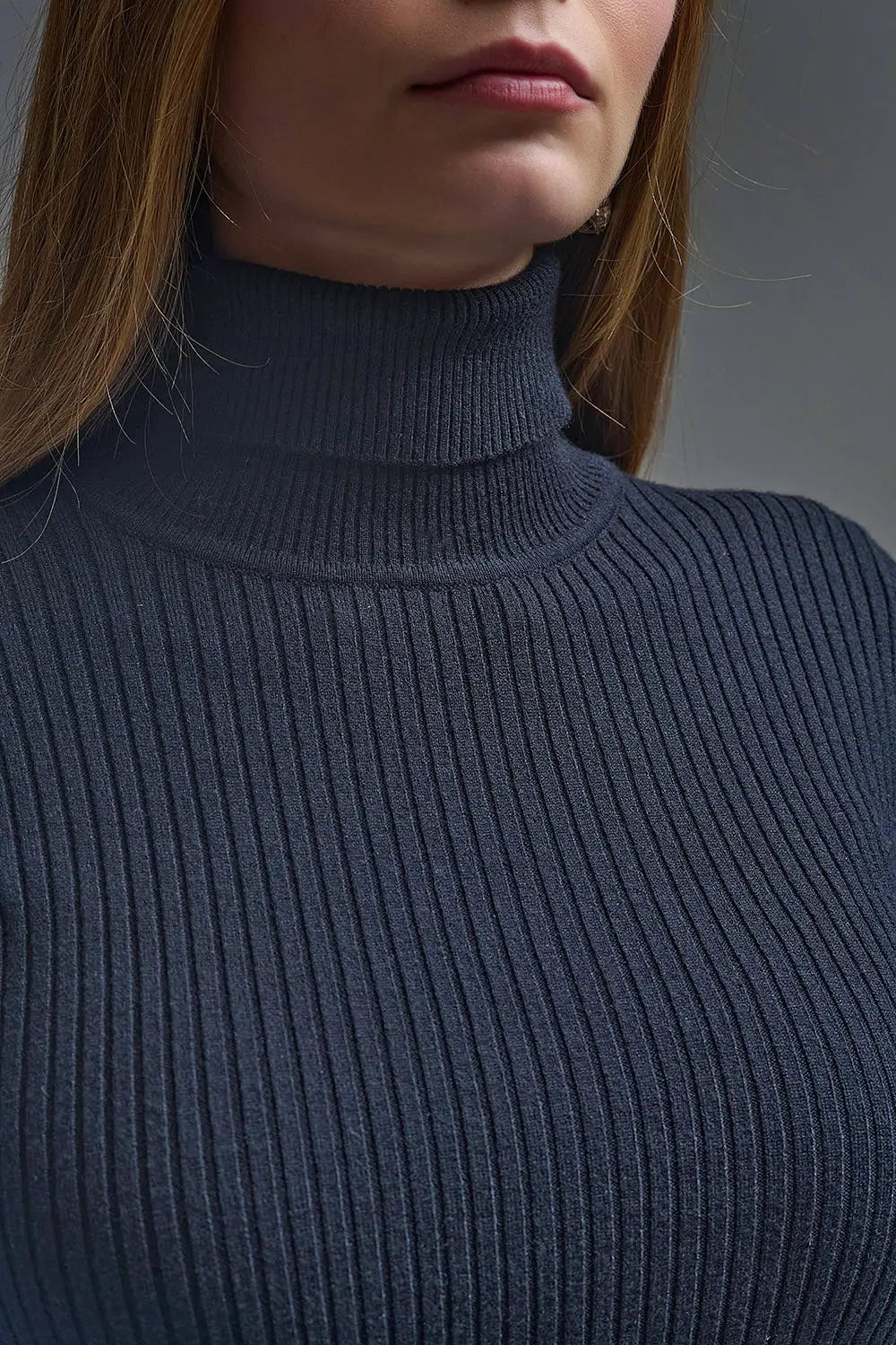 Pull roulé à col de tortue et côtes en noir - Pulls