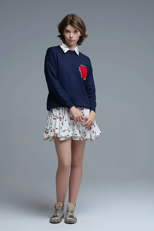 Pull tricoté avec texte en forme de cœur brodé en bleu marine - One Size / bleu - Pulls