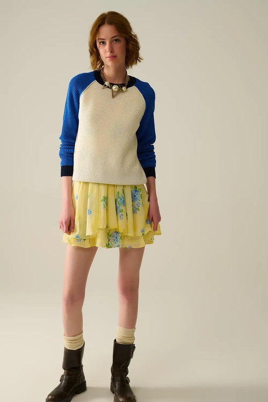 pull tricoté en point mousse avec des manches contrastantes en bleu - Pulls