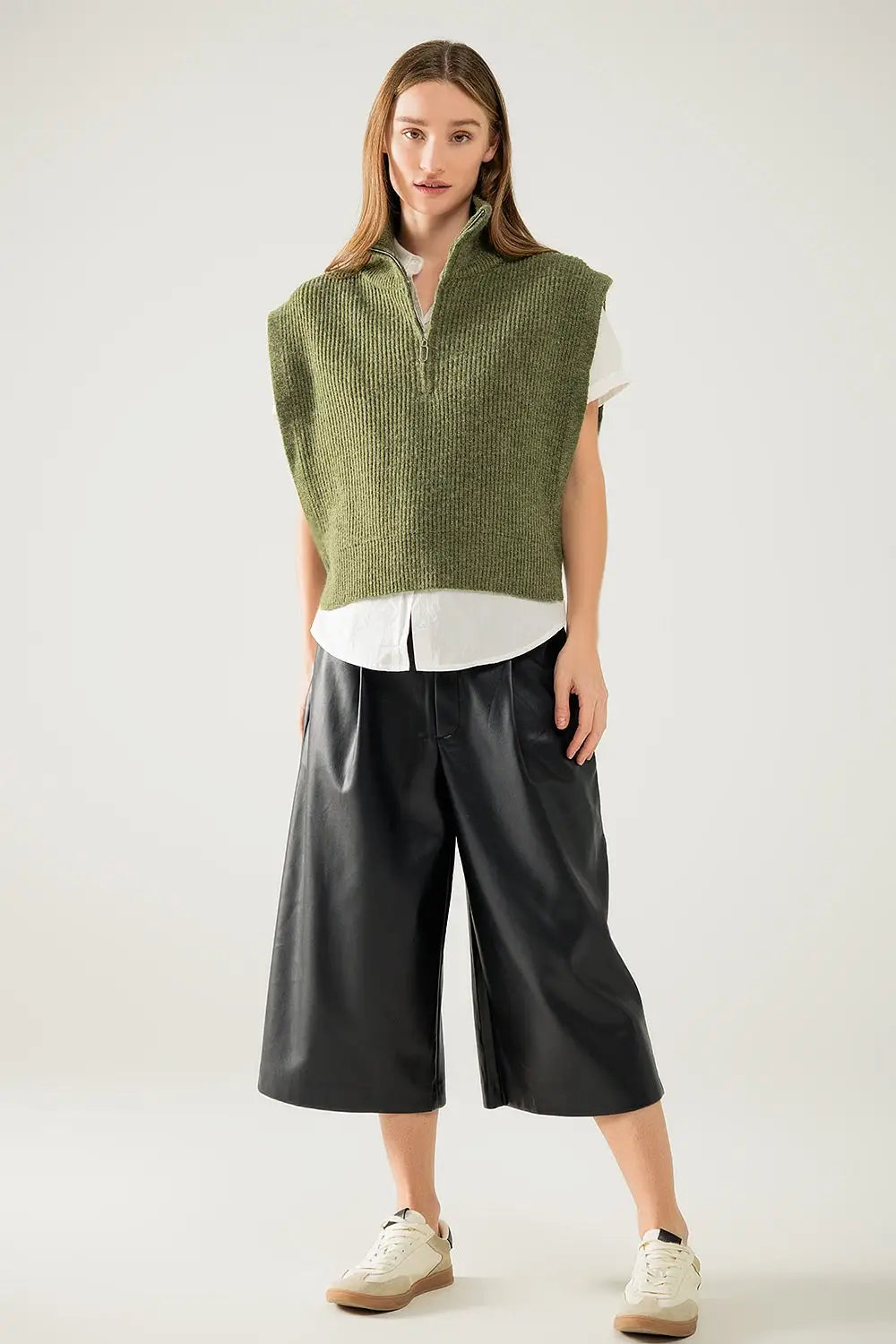 Pull vert sans manches à col roulé avec fermeture à glissière - Pulls