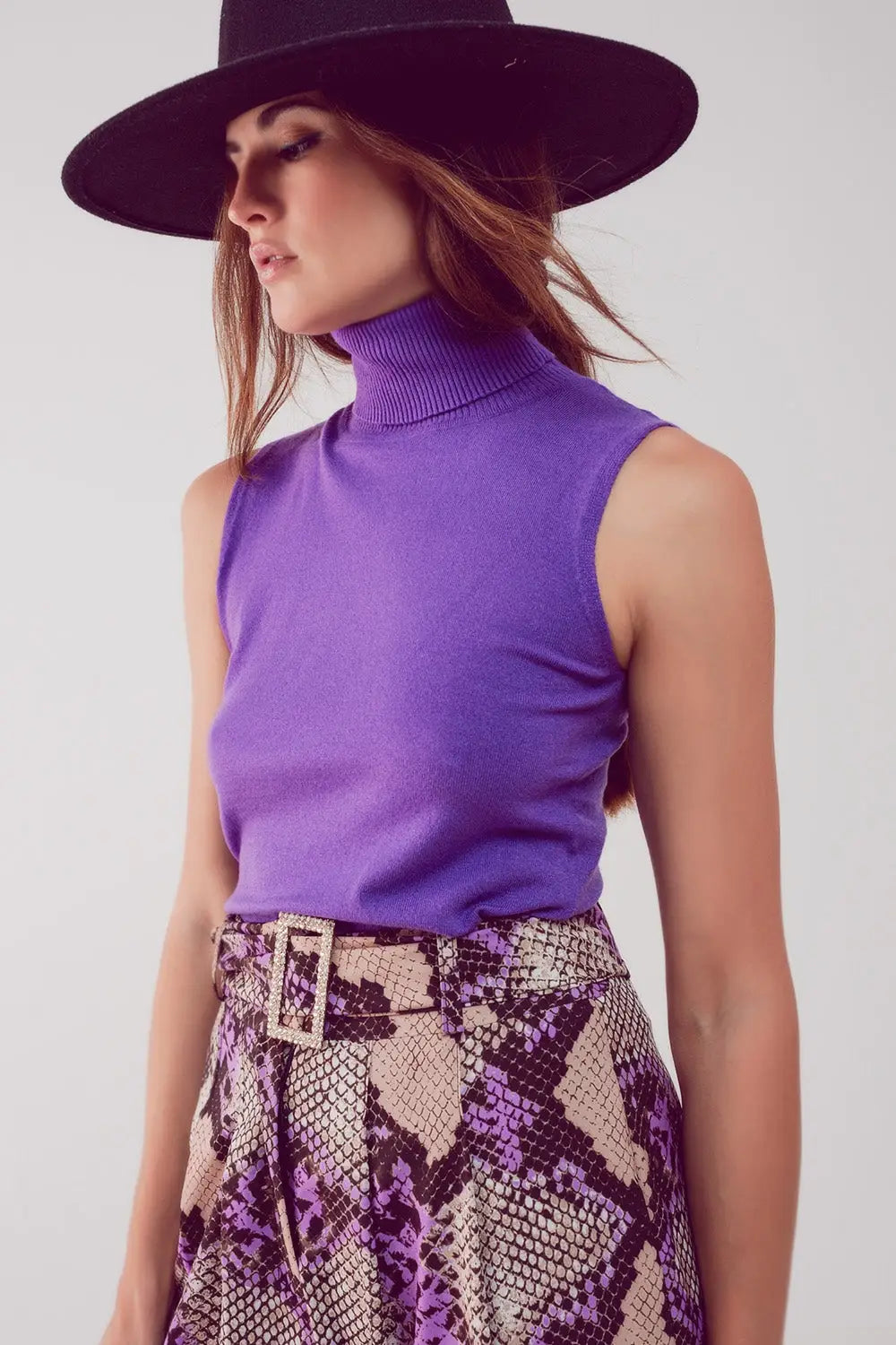 Q2 Pullover à débardeur en maille violet