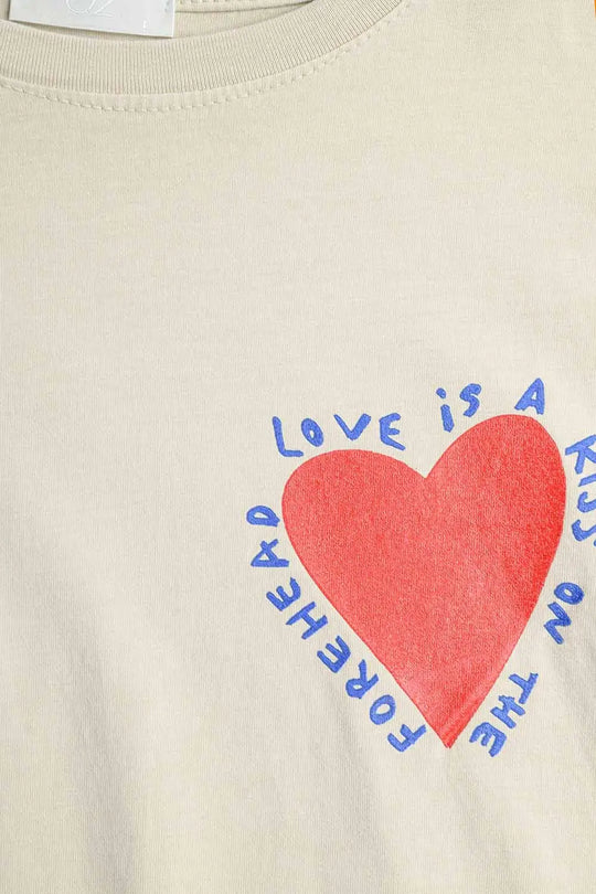Relaxed beige T-shirt featuring a heart design on both the front and back - One Size / Beige - Tops