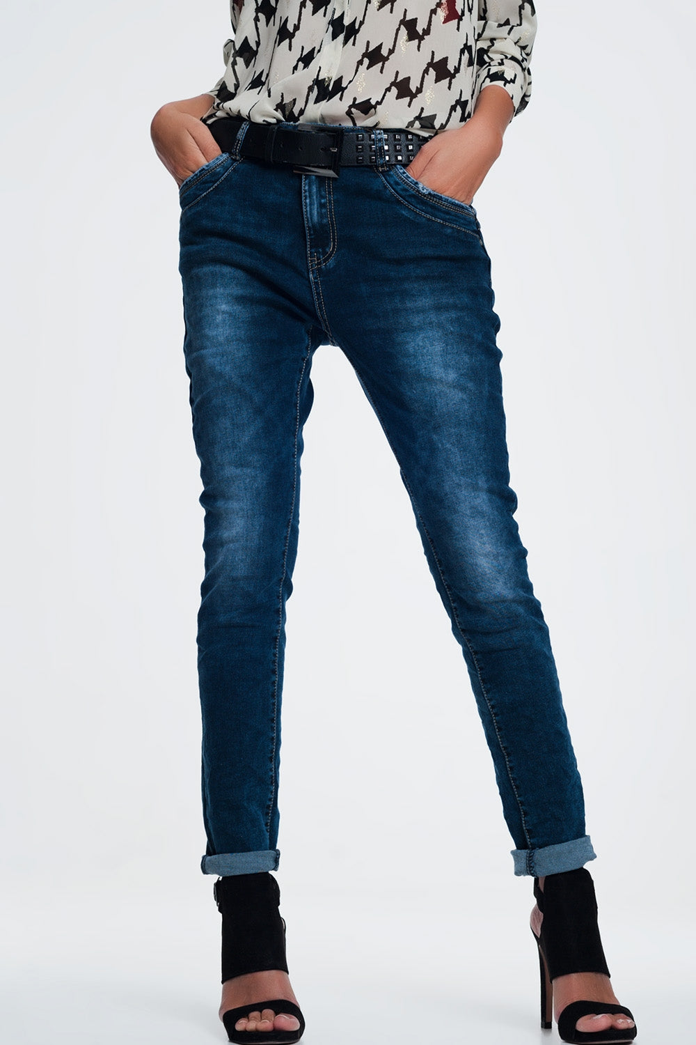 Q2 relaxed boyfriend jeans