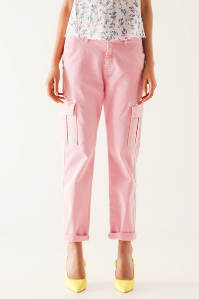 Relaxed cargo pants in pink