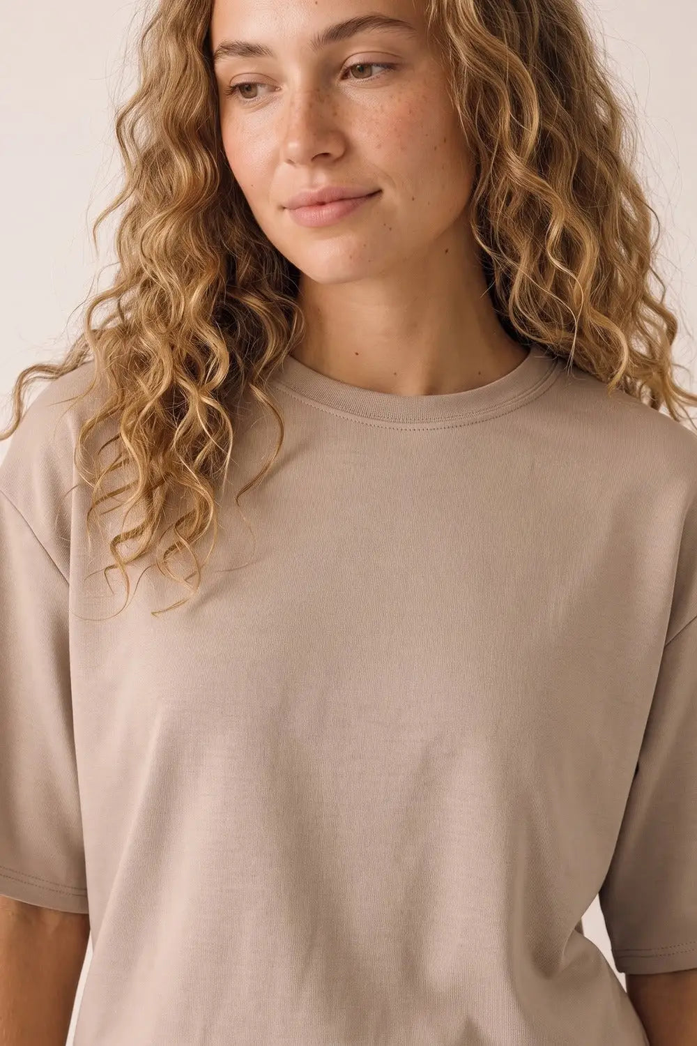 Relaxed Fit Short Sleeve Crewneck sweatshirt in beige - One Size / Beige - Sweaters