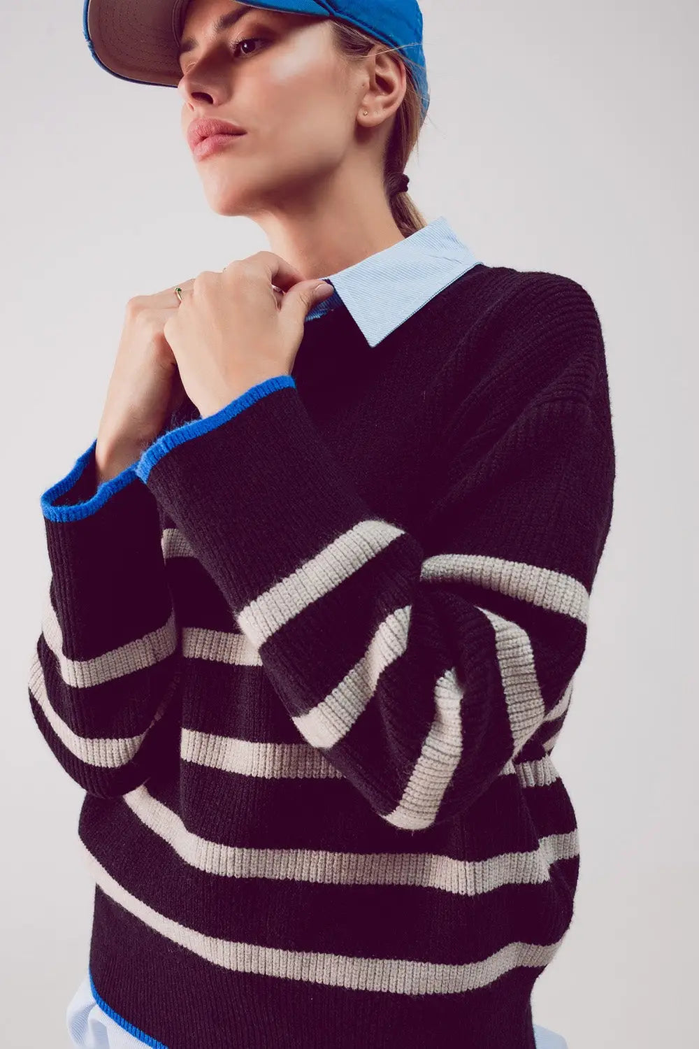 Relaxed jumper in stripe pattern in black - One Size / Black - Sweaters