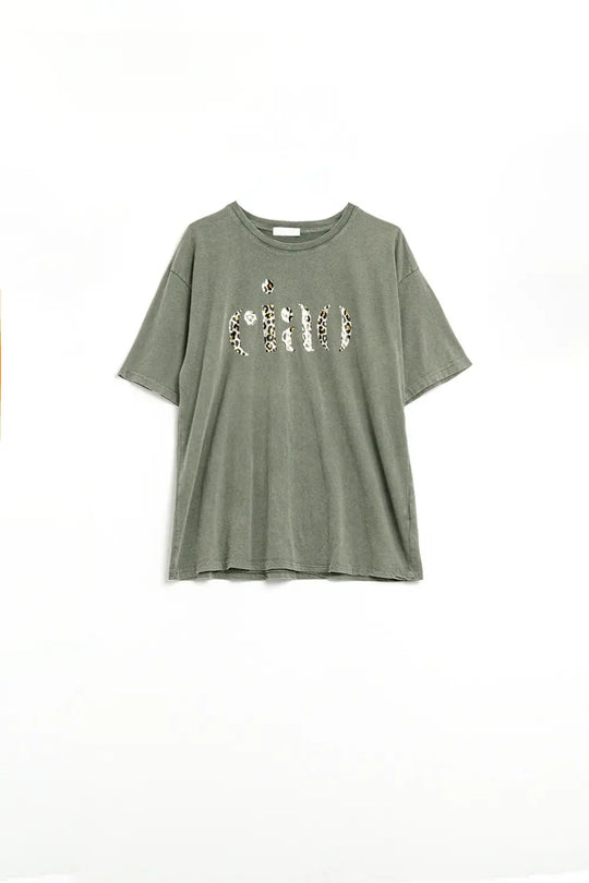 Q2 relaxed Khaki T-shirt With Ciao in Leopard Print