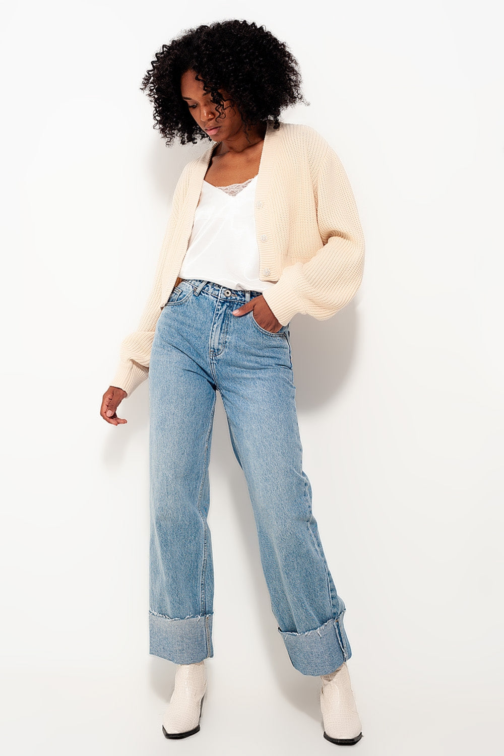 Relaxed straight leg jeans with turn up in bleach wash