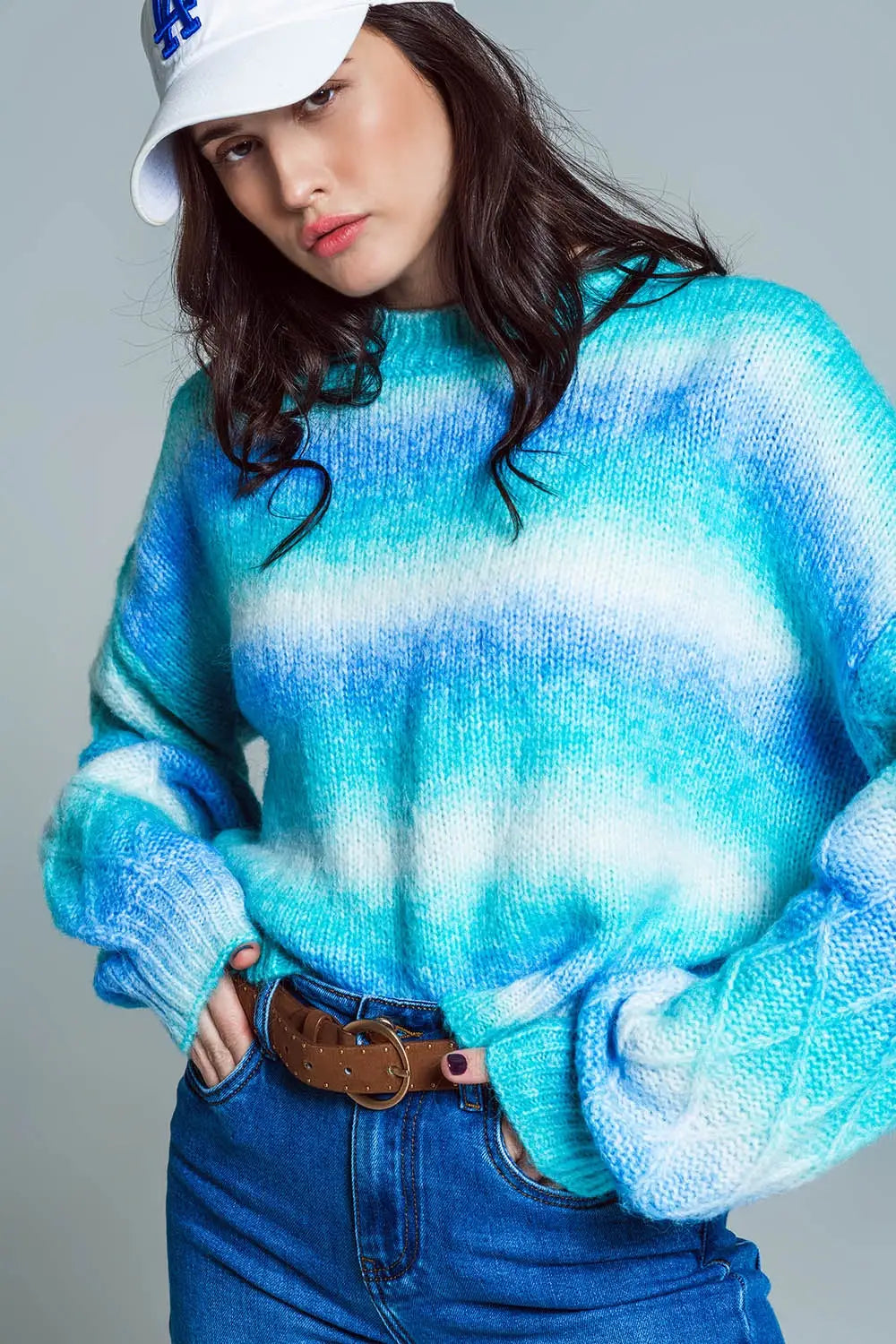 Relaxed Sweater With Ombre Print in Shades Of Blue And Argyle Print At The Sleeves - One Size / Blue - Sweaters