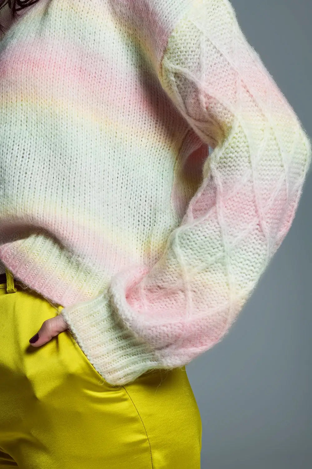 Relaxed Sweater With Ombre Print in Shades Of Pastel And Argyle Print At The Sleeves - One Size / Pink - Sweaters