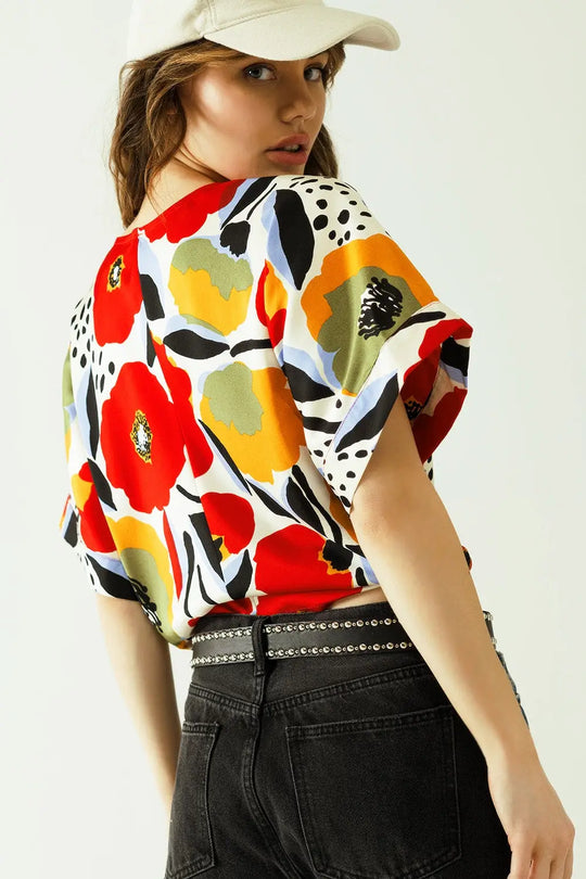 Relaxed white blouse with poppies designs and short sleeves - Tops