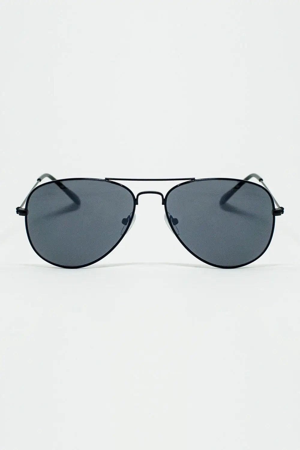 Q2 Retro Aviator SunglassesWith Smoke Lense in Black