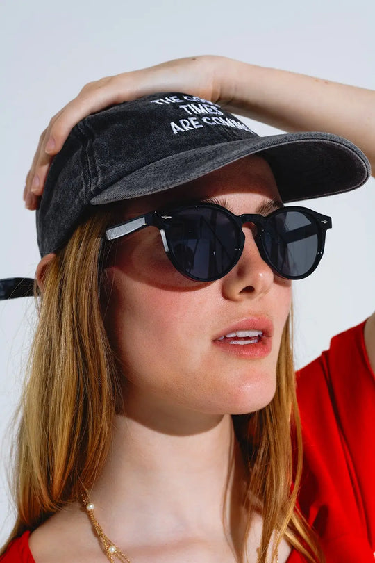 Retro Round Sunglasses With Smoke Black Lens in Black - One Size / Black